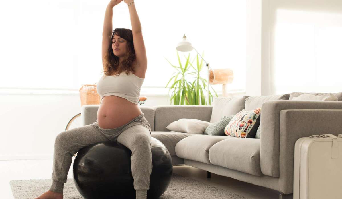 Yoga Poses for a Healthy Pregnancy